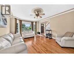 Family room - 777 East Lakeview Road, Chestermere, AB T1X1B1 Photo 8
