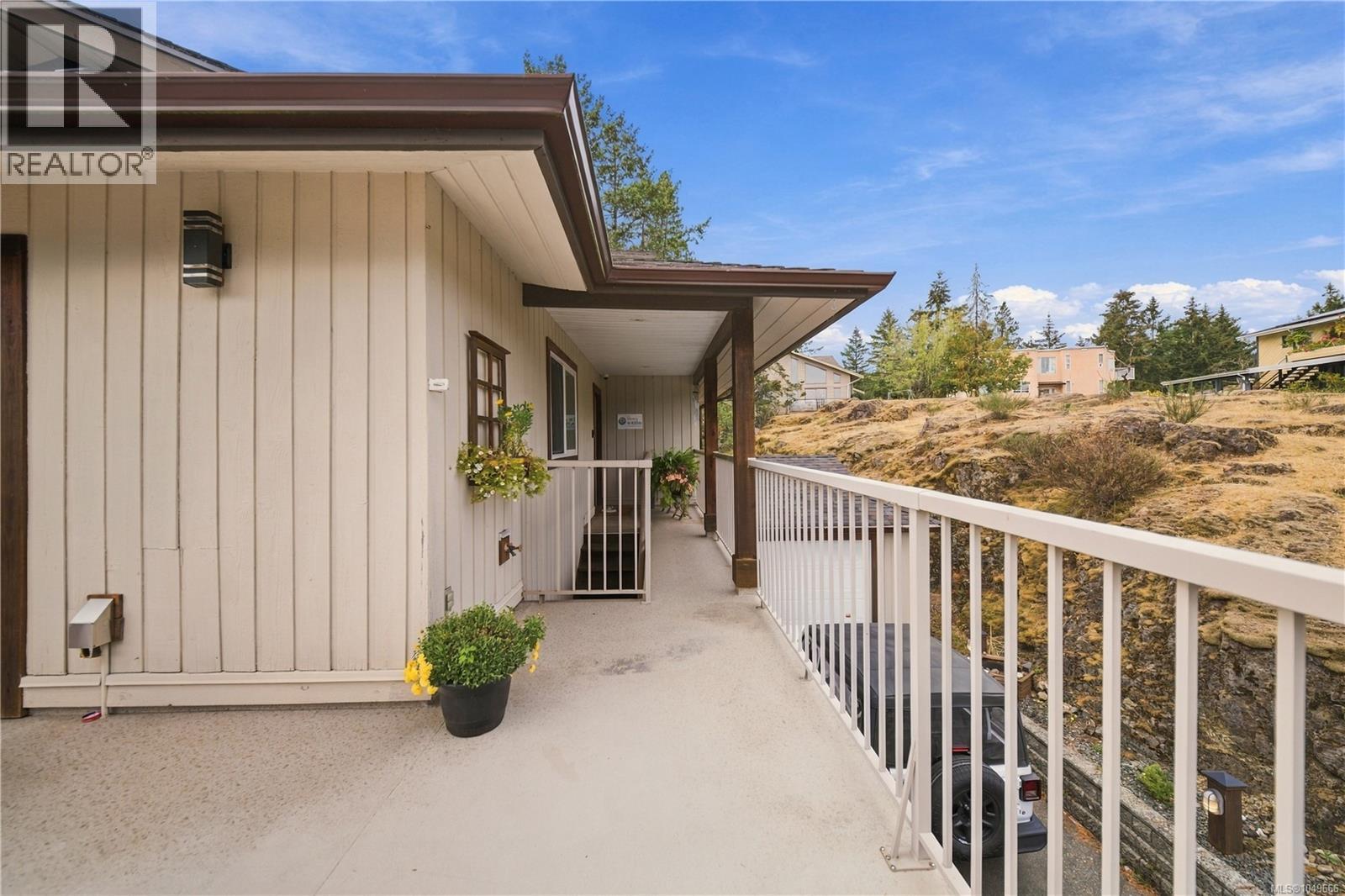 3146 Robin Hood Dr - Image 31