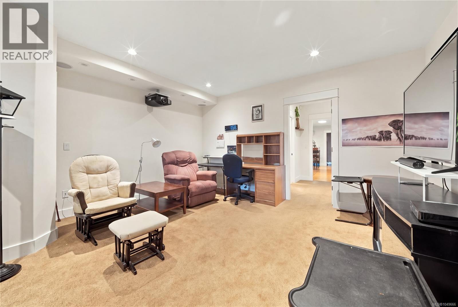3146 Robin Hood Dr - Image 54