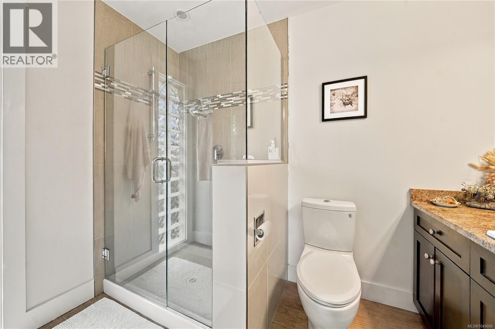 3146 Robin Hood Dr - Image 16