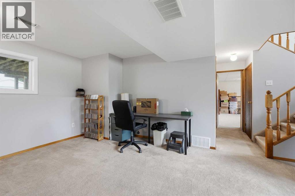 Listing photo – 21 Wilkins Green, Red Deer
