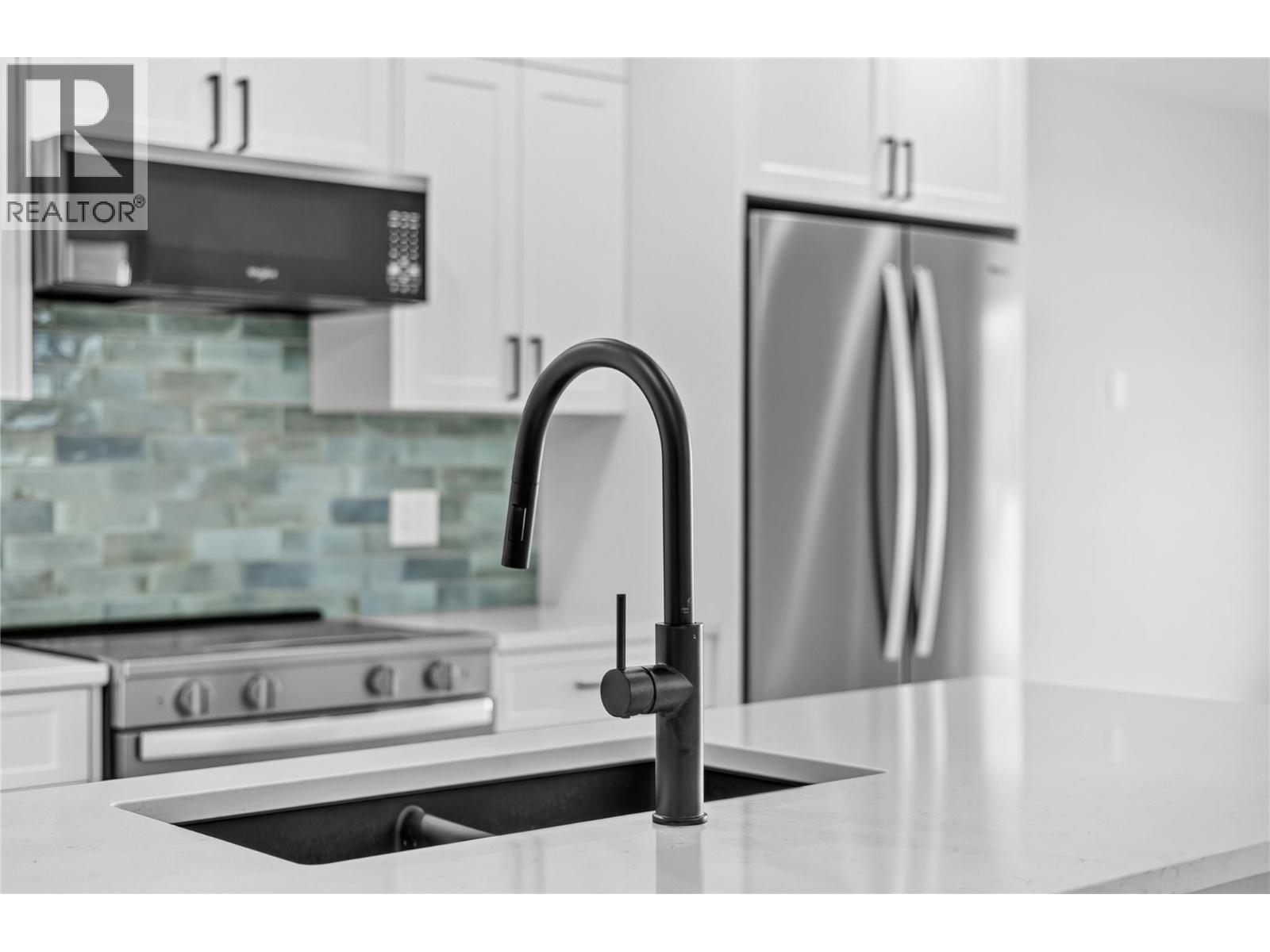 #103 424 Bennett Avenue - Image 6