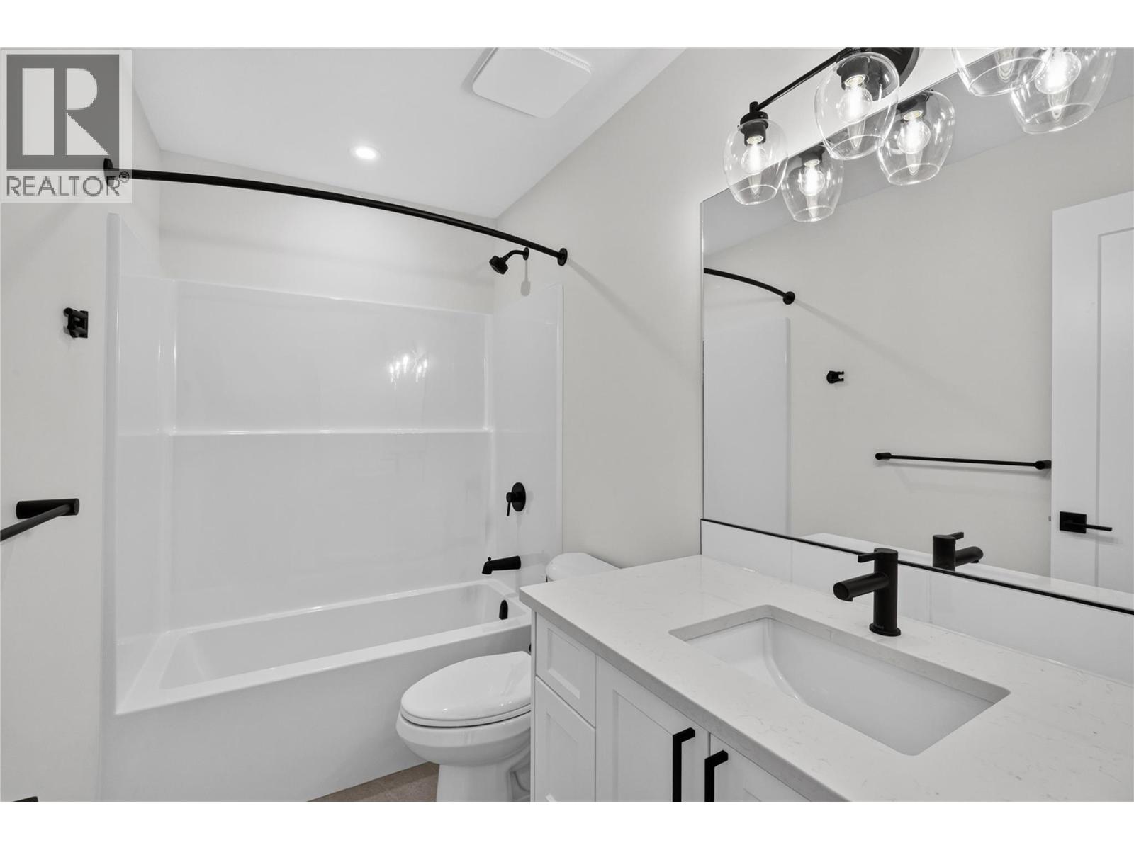 #104 424 Bennett Avenue - Image 10