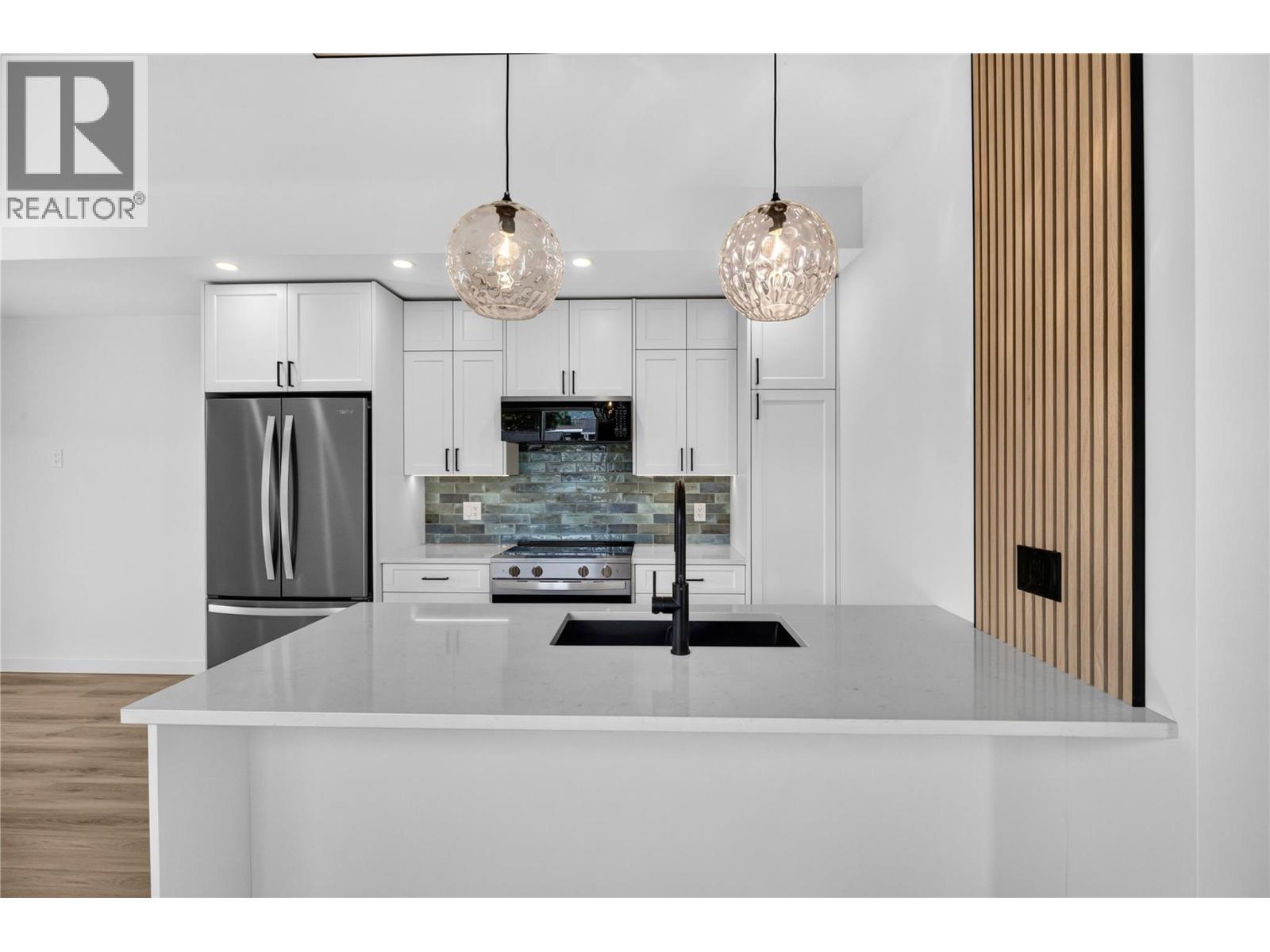 #104 424 Bennett Avenue - Image 3