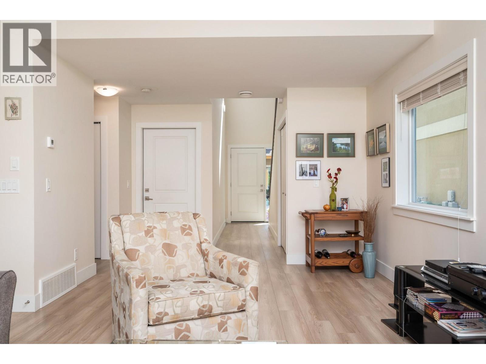 #38 6600 Okanagan Avenue - 4