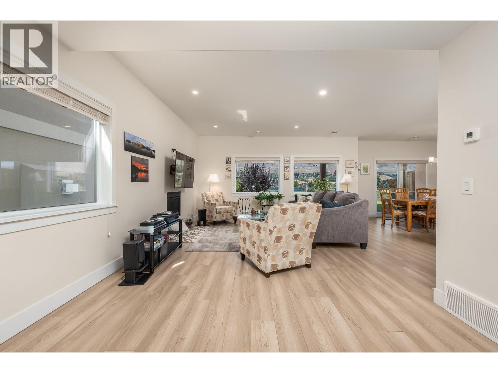 #38 6600 Okanagan Avenue - 5