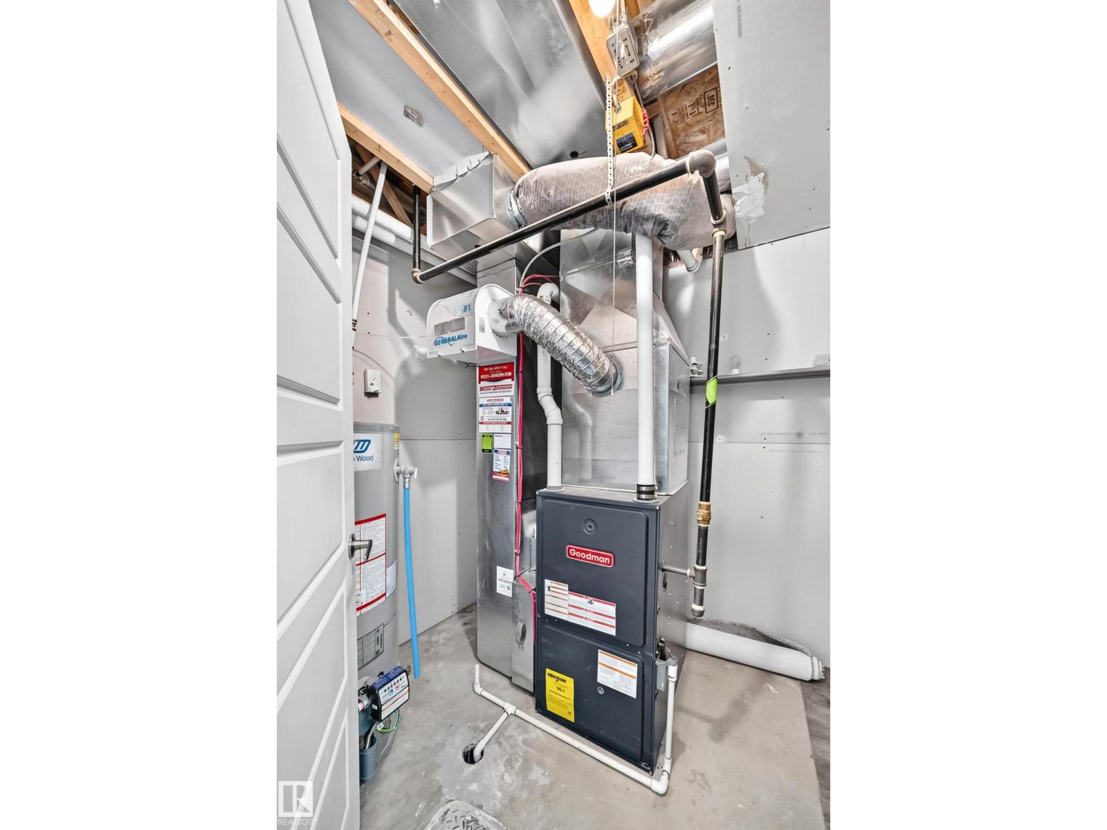 1470 33 ST NW - 40