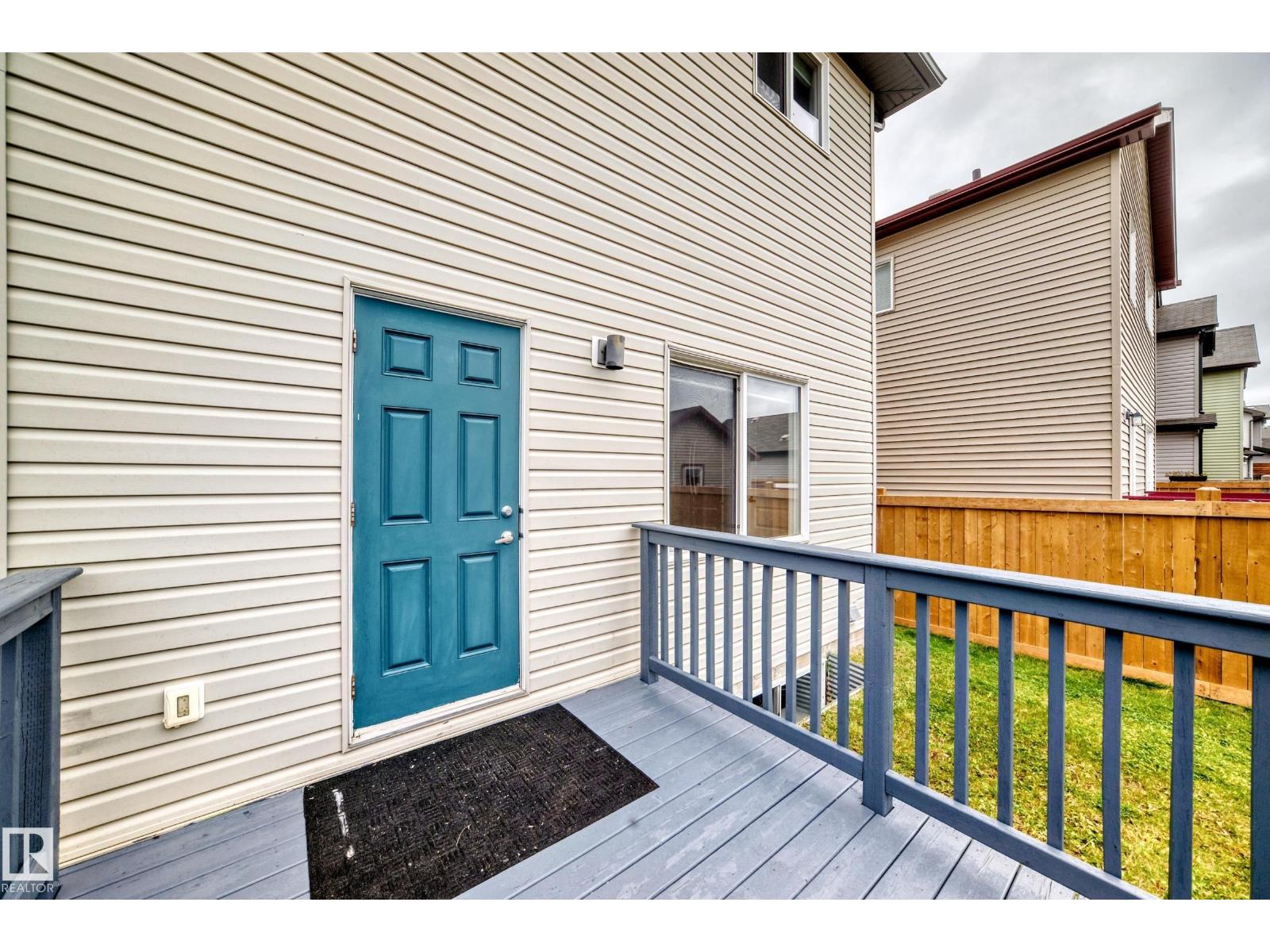 1470 33 ST NW - 44