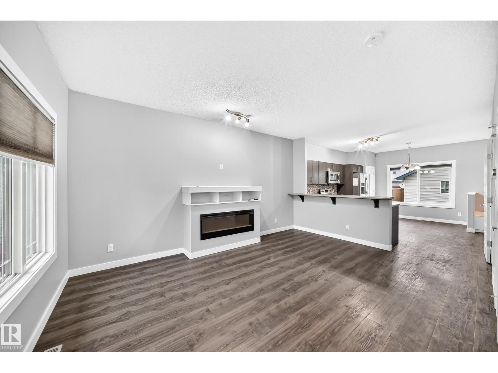1470 33 ST NW - 17