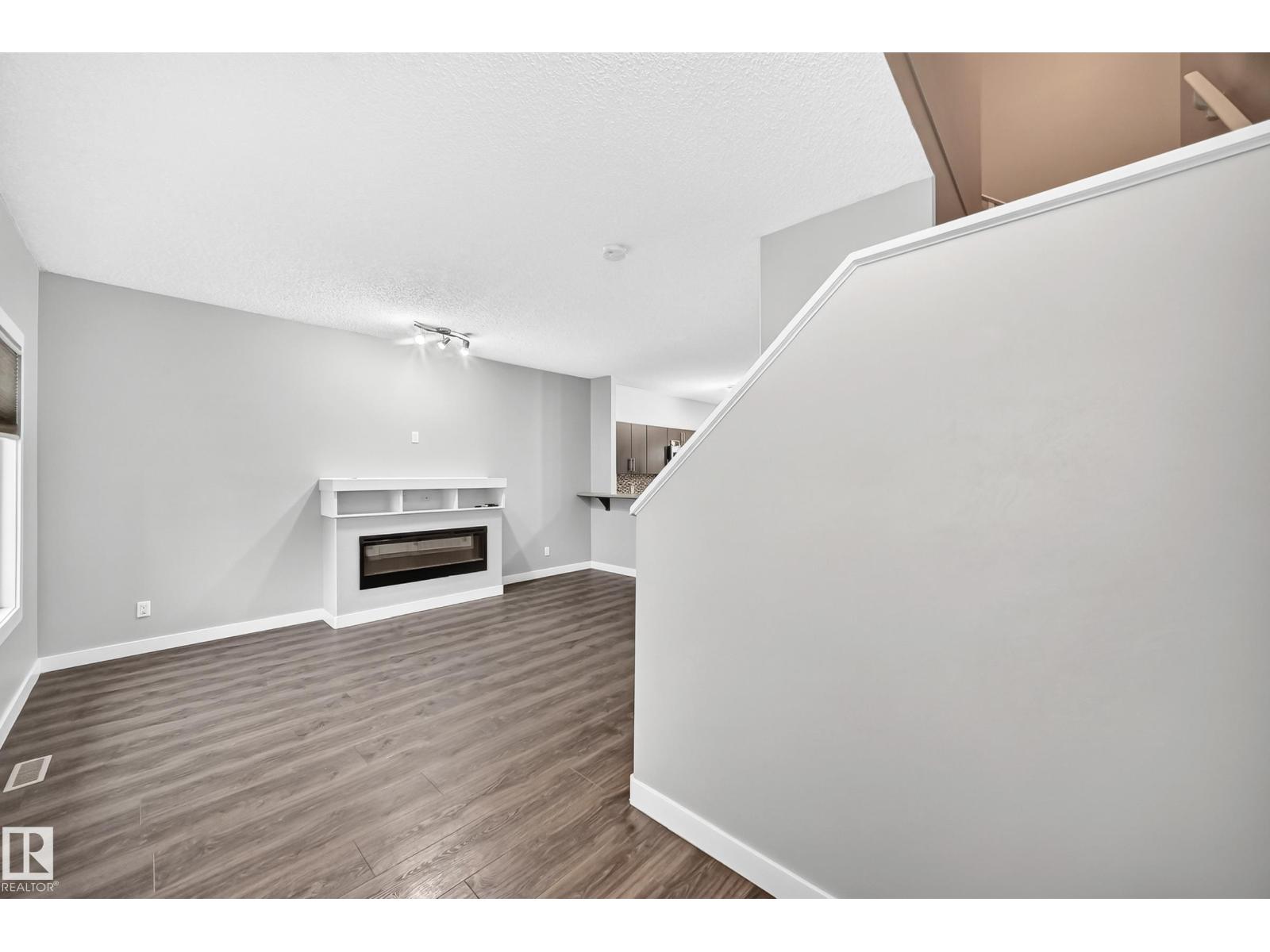 1470 33 ST NW - 3