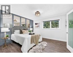 3pc Bathroom - 884 East Chestermere Drive, Chestermere, AB T1X1A7 Photo 17