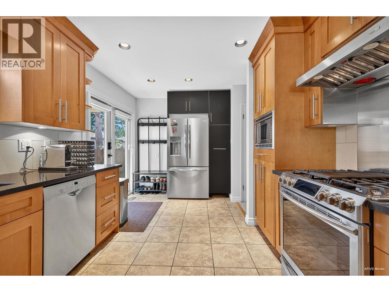 3380 GLASGOW STREET, Port Coquitlam