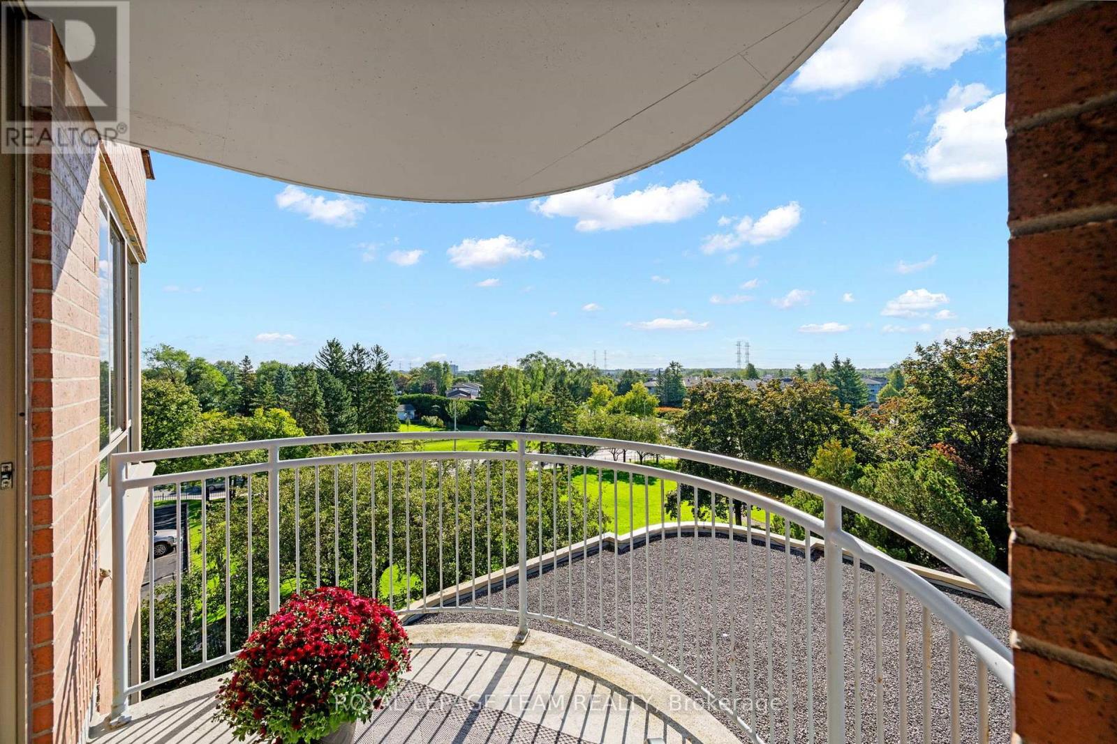 406 – 100 GRANT CARMAN DRIVE, Ottawa. Luxury613. By Peter Sagos - Image 22