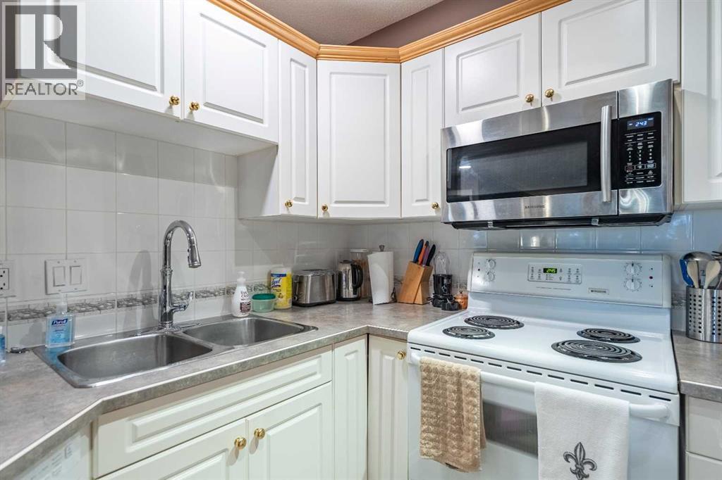 2108, 7451 Springbank Boulevard SW, Calgary — photo 8