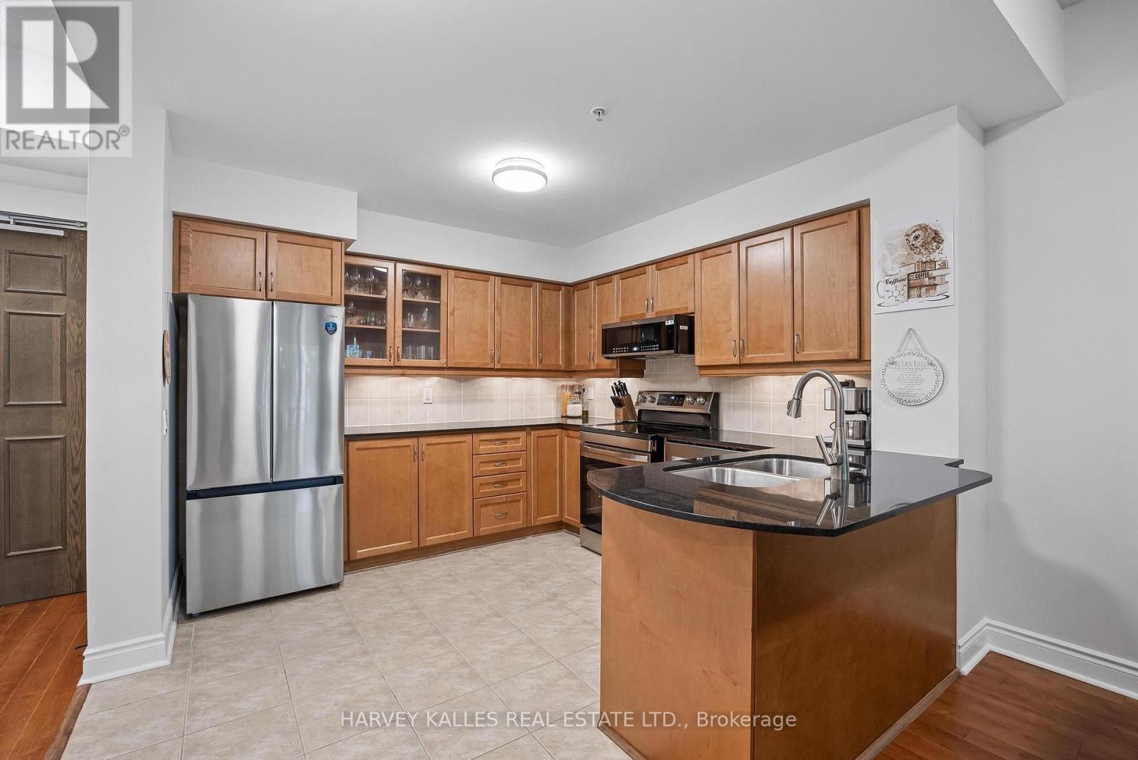 #212 12 REAN DRIVE - 10