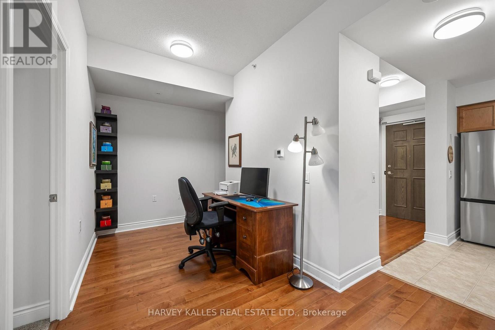 #212 12 REAN DRIVE - 14