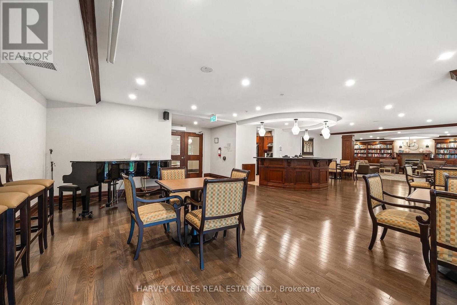 #212 12 REAN DRIVE - Image 6