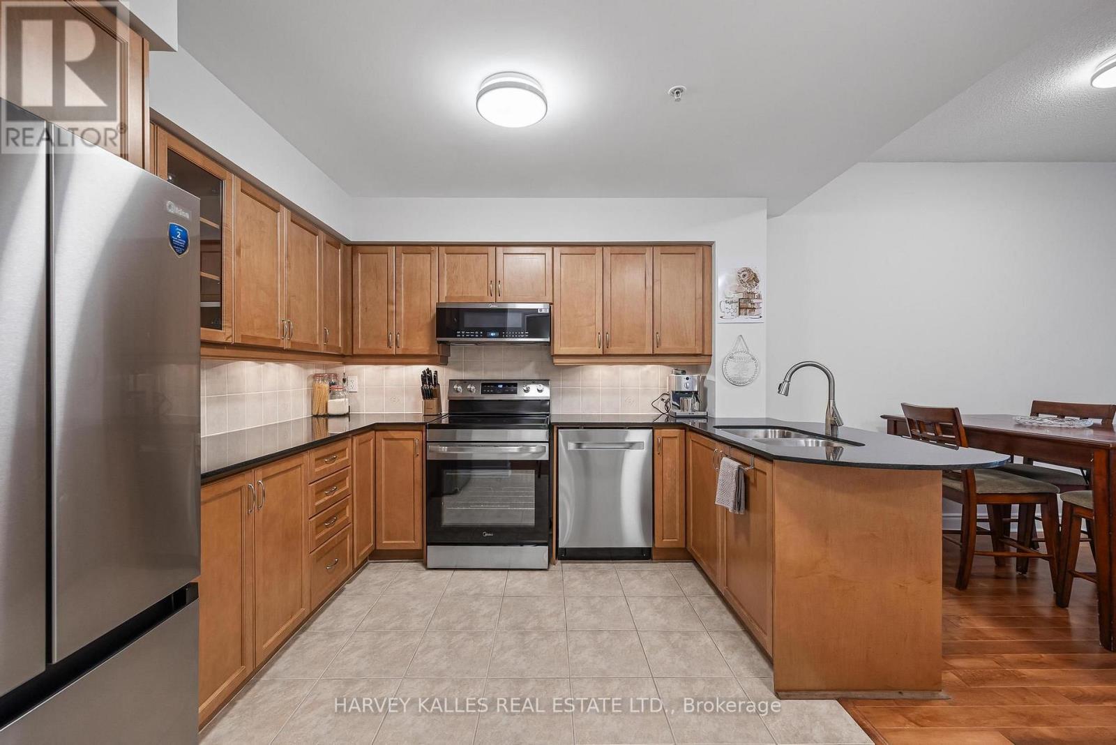 #212 12 REAN DRIVE - Image 9