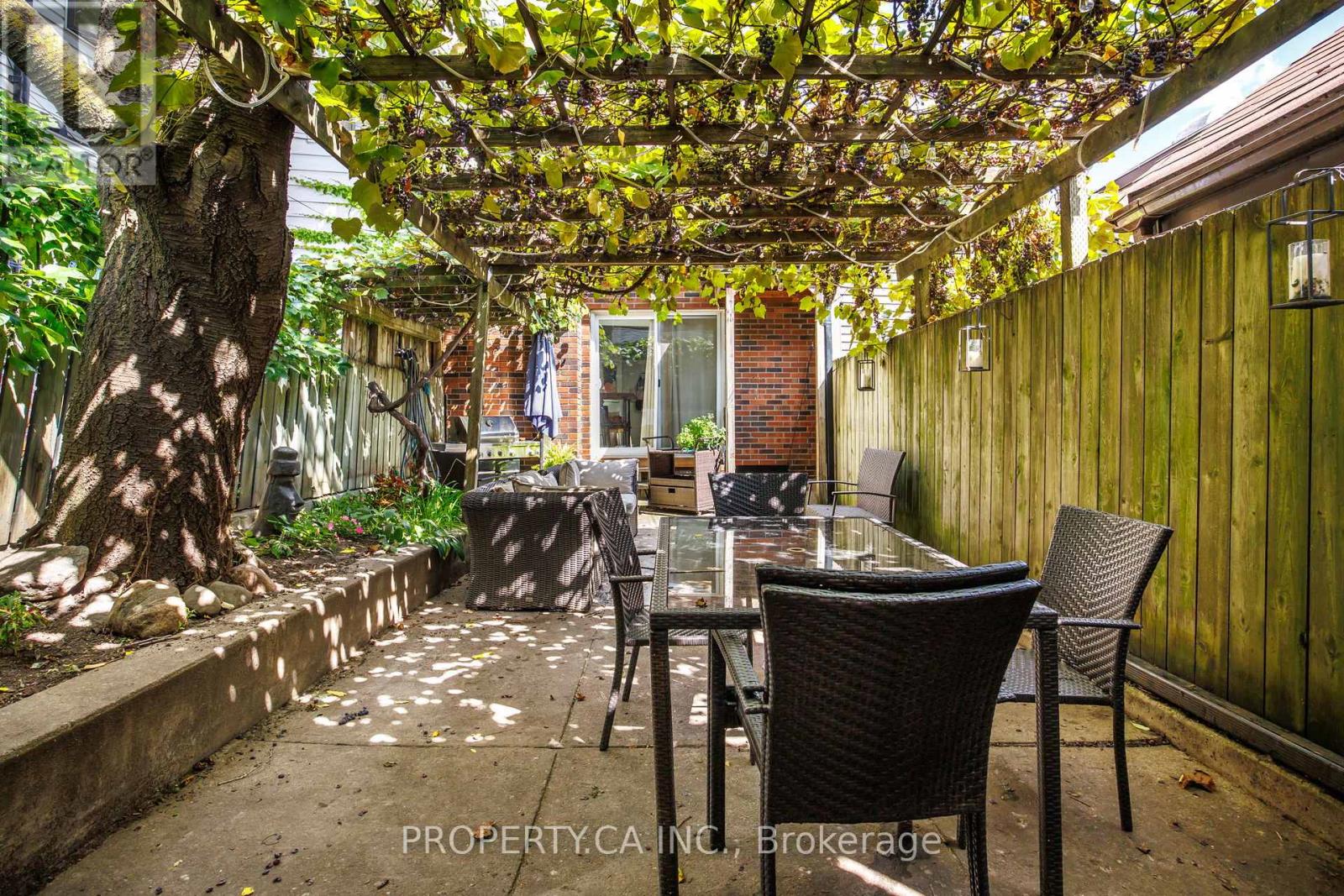 195 NIAGARA STREET - 14