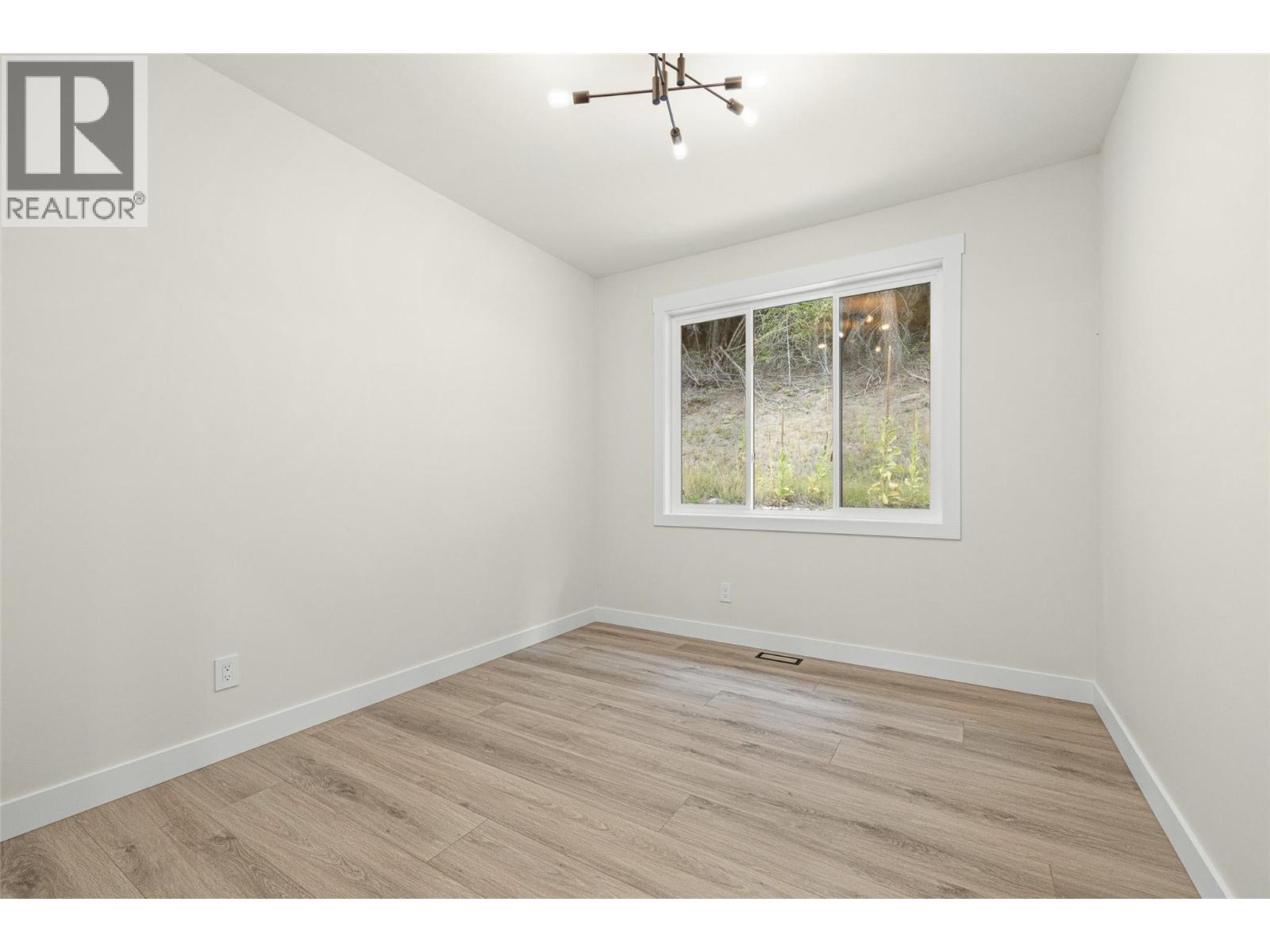 7863 Boulter Road - Image 32