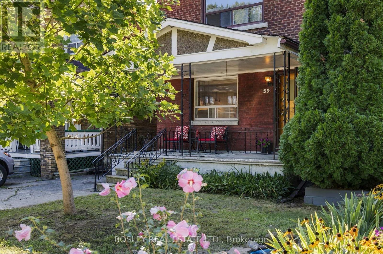 59 KINGS PARK BOULEVARD - 2