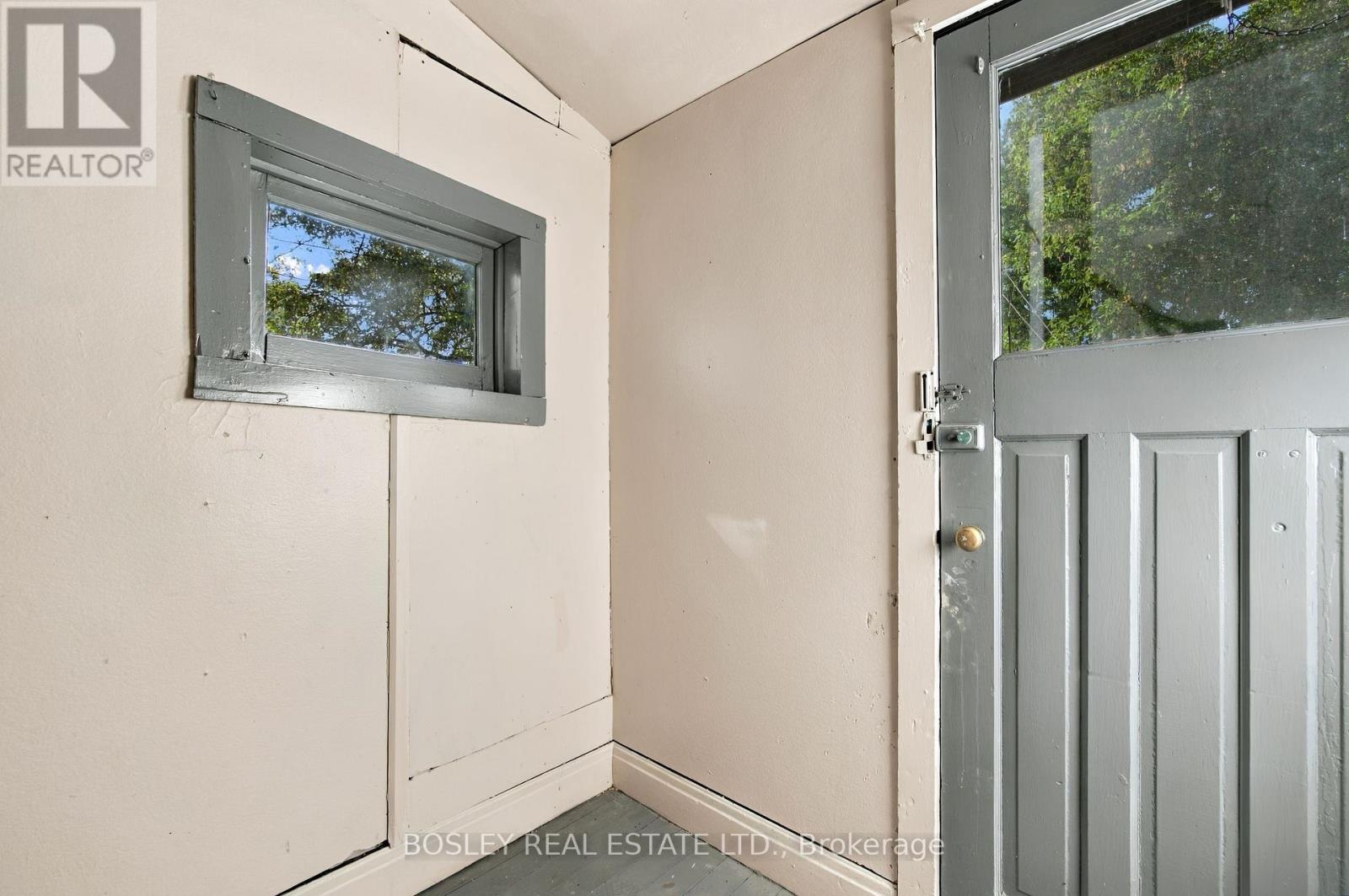 59 KINGS PARK BOULEVARD - Image 21
