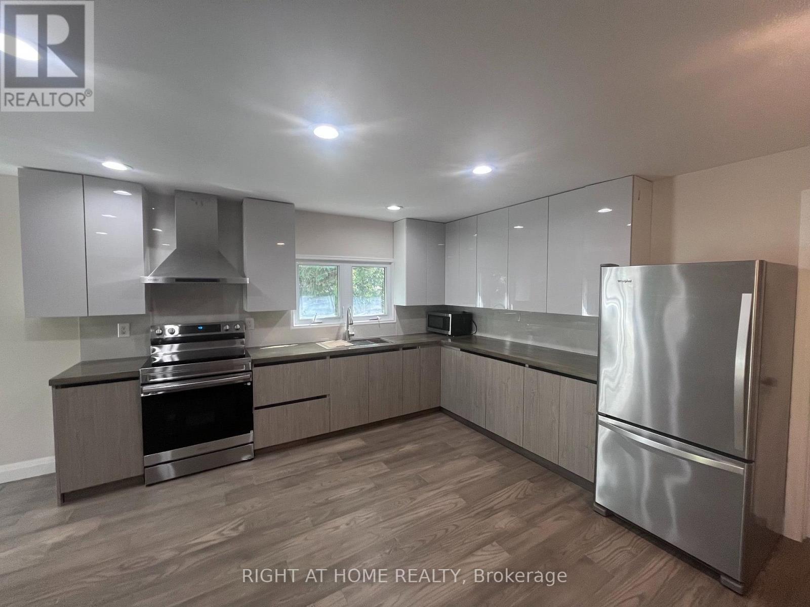 379 THE QUEENSWAY ROAD S, Georgina (Keswick South) — photo 4