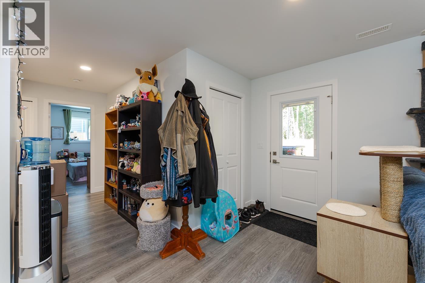 7124 HILLU ROAD - 21