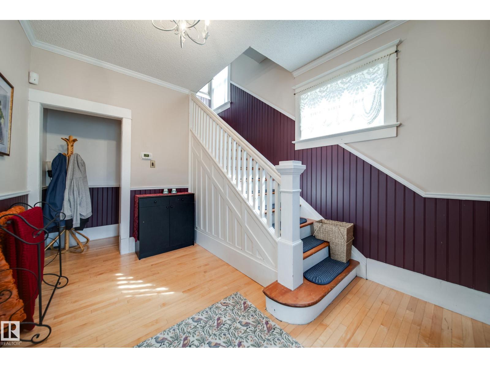 10625 127 ST NW - 10