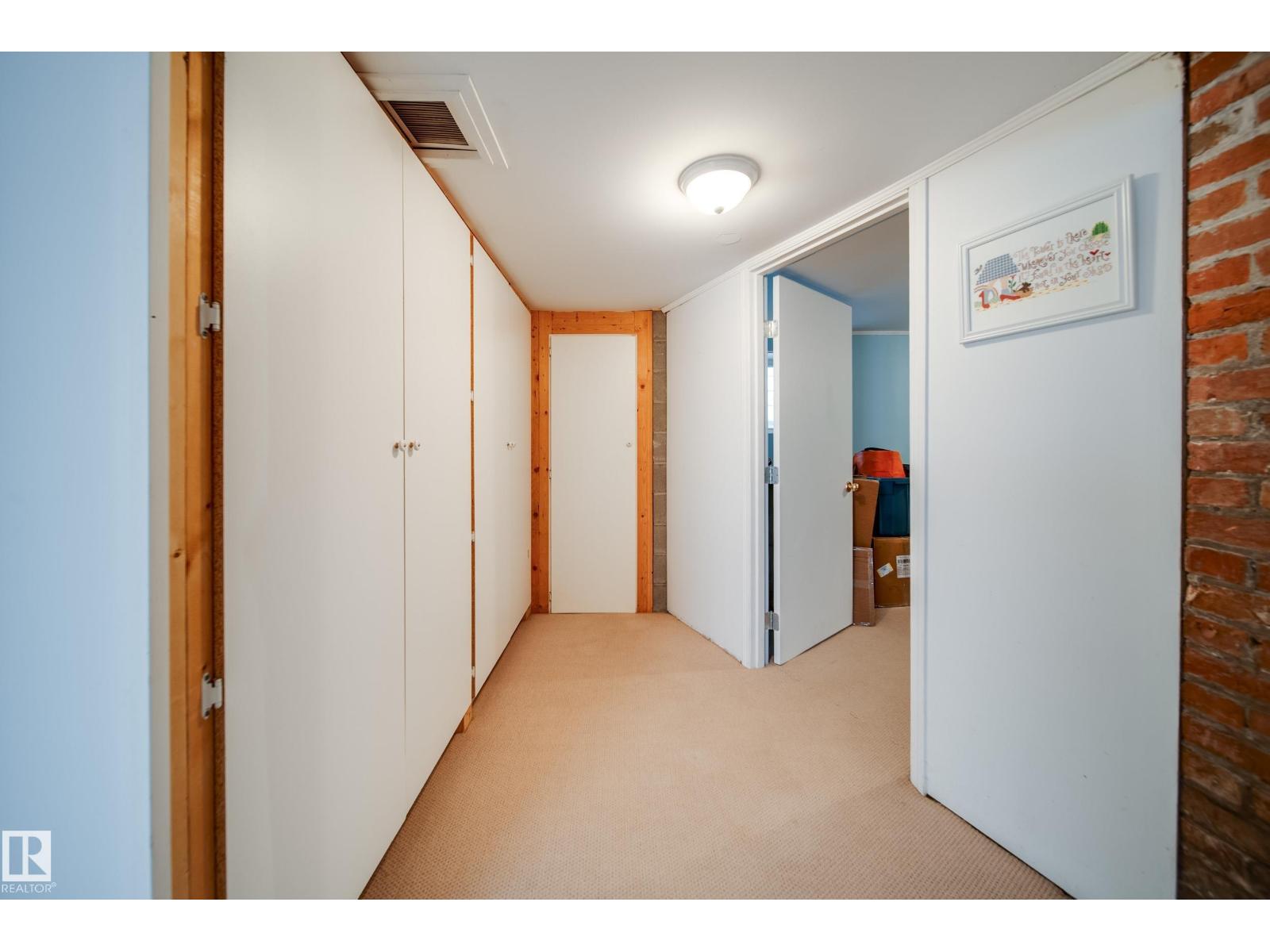 10625 127 ST NW - 36