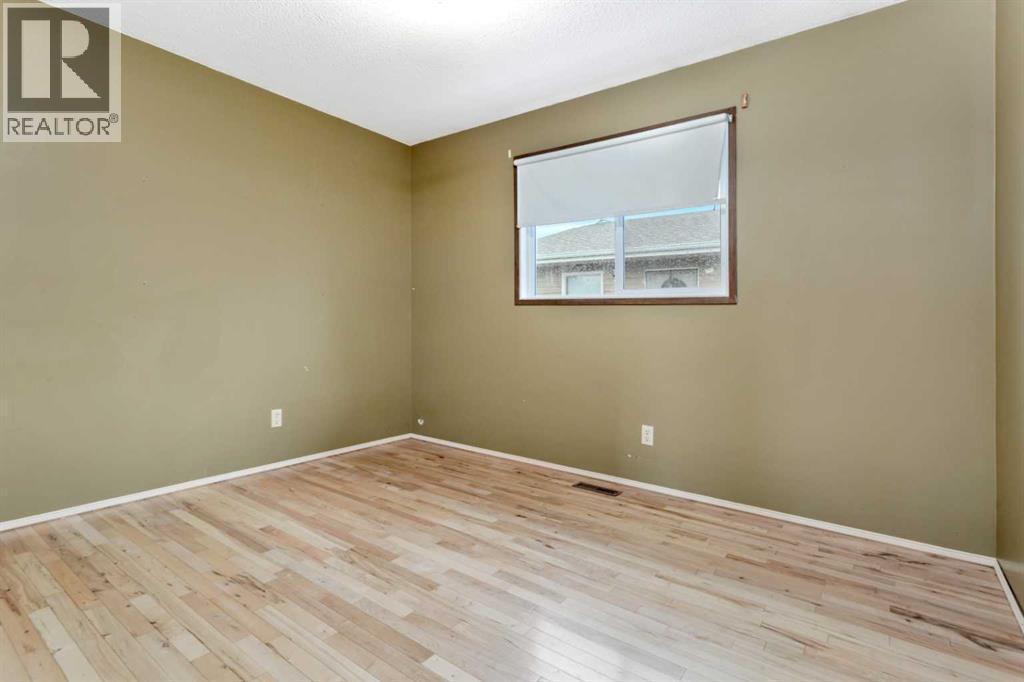 22 Blackstone Avenue - 25