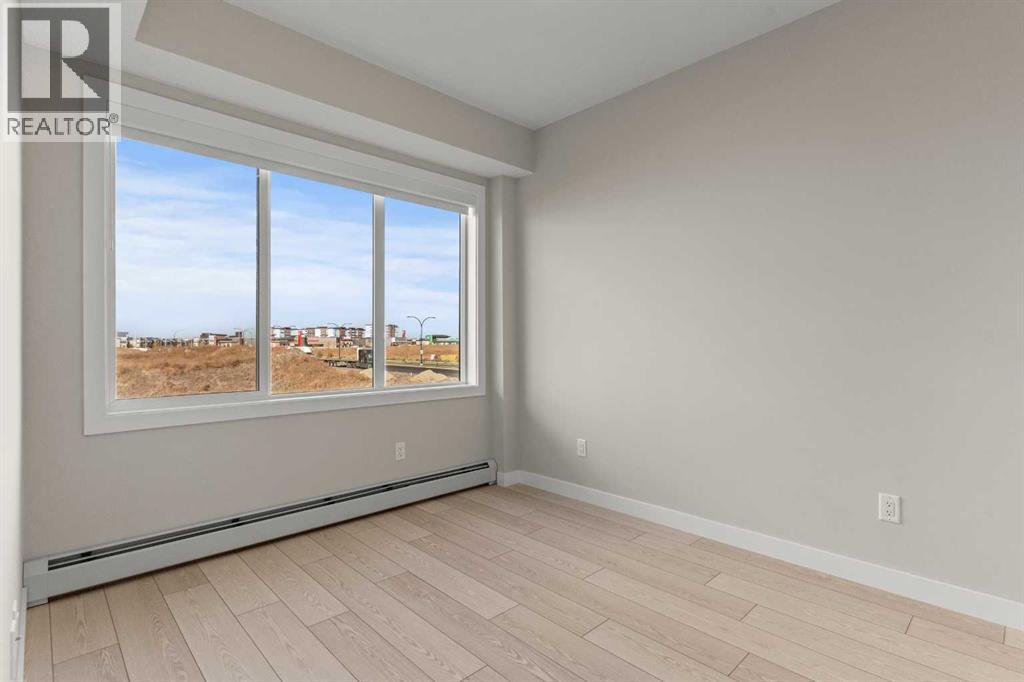 #2212 395 Skyview Parkway NE - 22