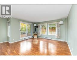 Living room - 104 3263 Alder St, Victoria, BC V8X1P3 Photo 7