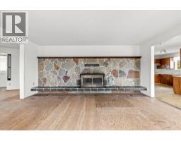 Kitchen - 11211 Roberts Road, Lake Country, BC V4V1L5 Photo 18