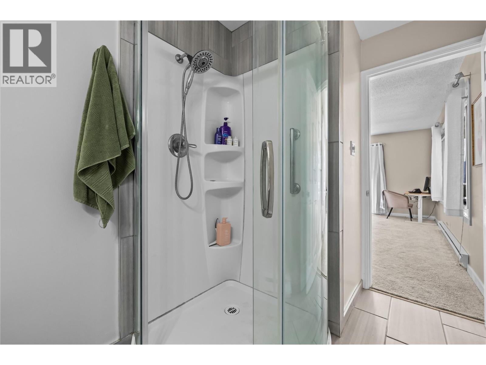 6312 Renfrew Road - 25