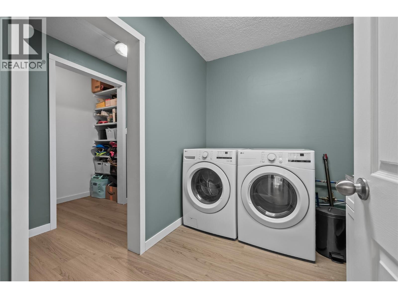 6312 Renfrew Road - 26
