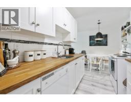 440 22661 Lougheed Highway, Maple Ridge, BC V2X2V4 Photo 6
