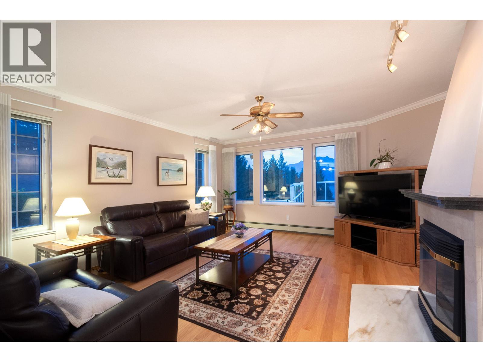 6440 ROSEBERY AVENUE, West Vancouver