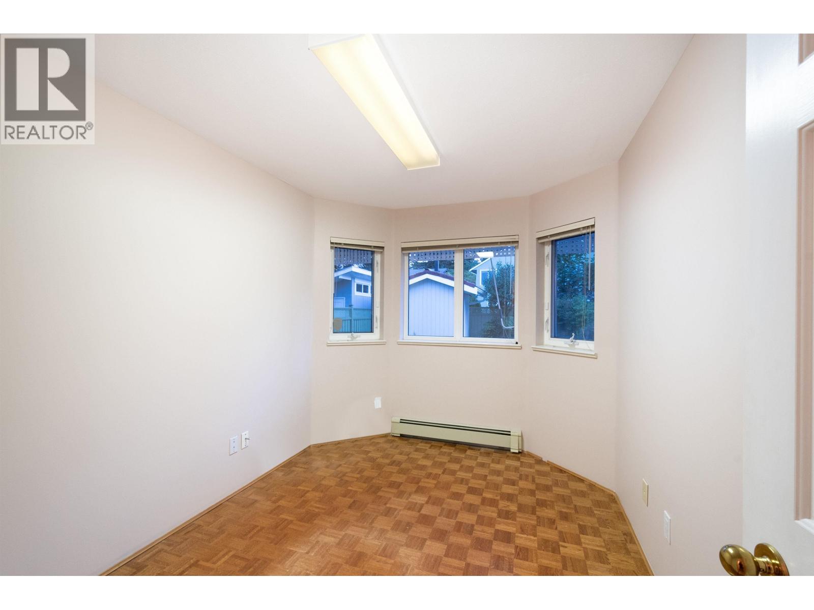 6440 ROSEBERY AVENUE, West Vancouver