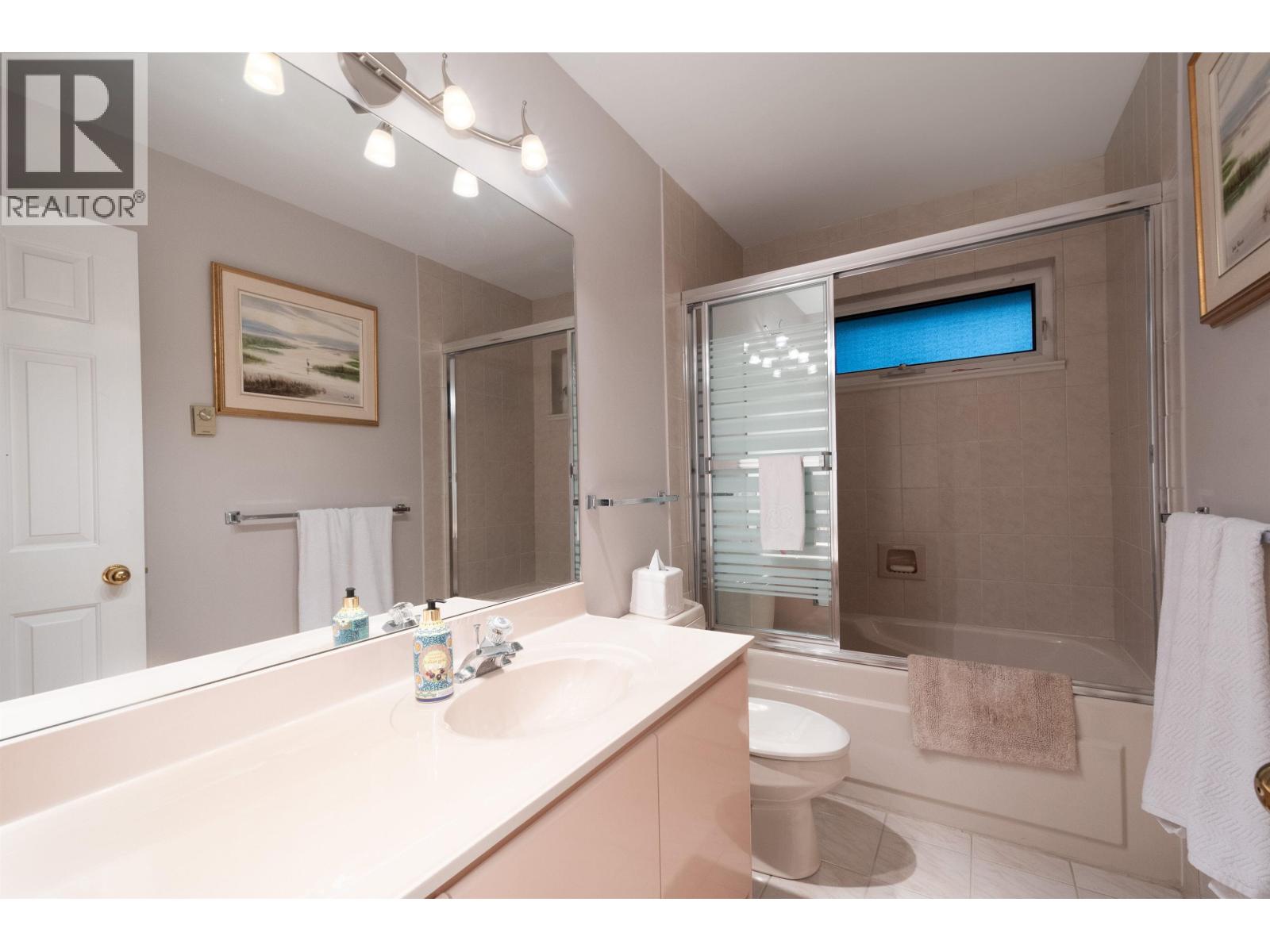 6440 ROSEBERY AVENUE, West Vancouver