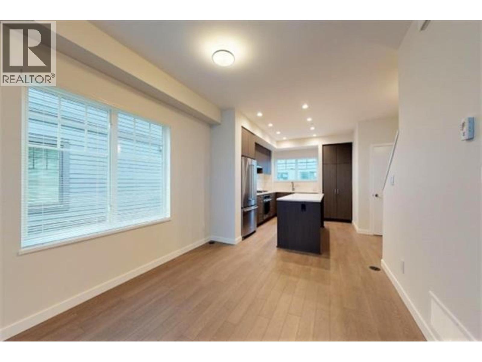 42 19451 SUTTON AVENUE, Pitt Meadows — photo 1
