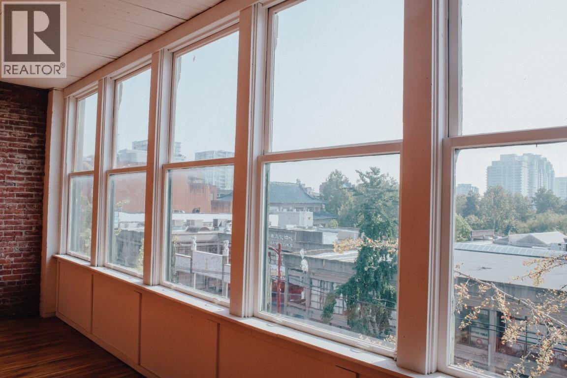 23 E PENDER STREET, Vancouver - Image 1