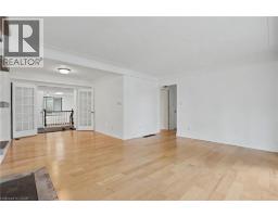 Living room - 100 Hardale Crescent, Hamilton, ON L8T1Y3 Photo 10