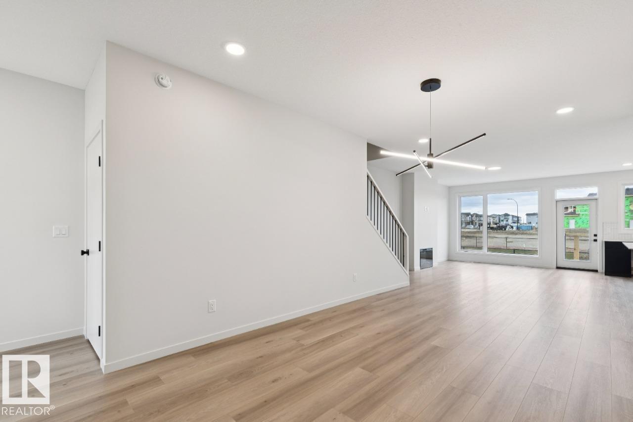 419 31 ST SW - 5