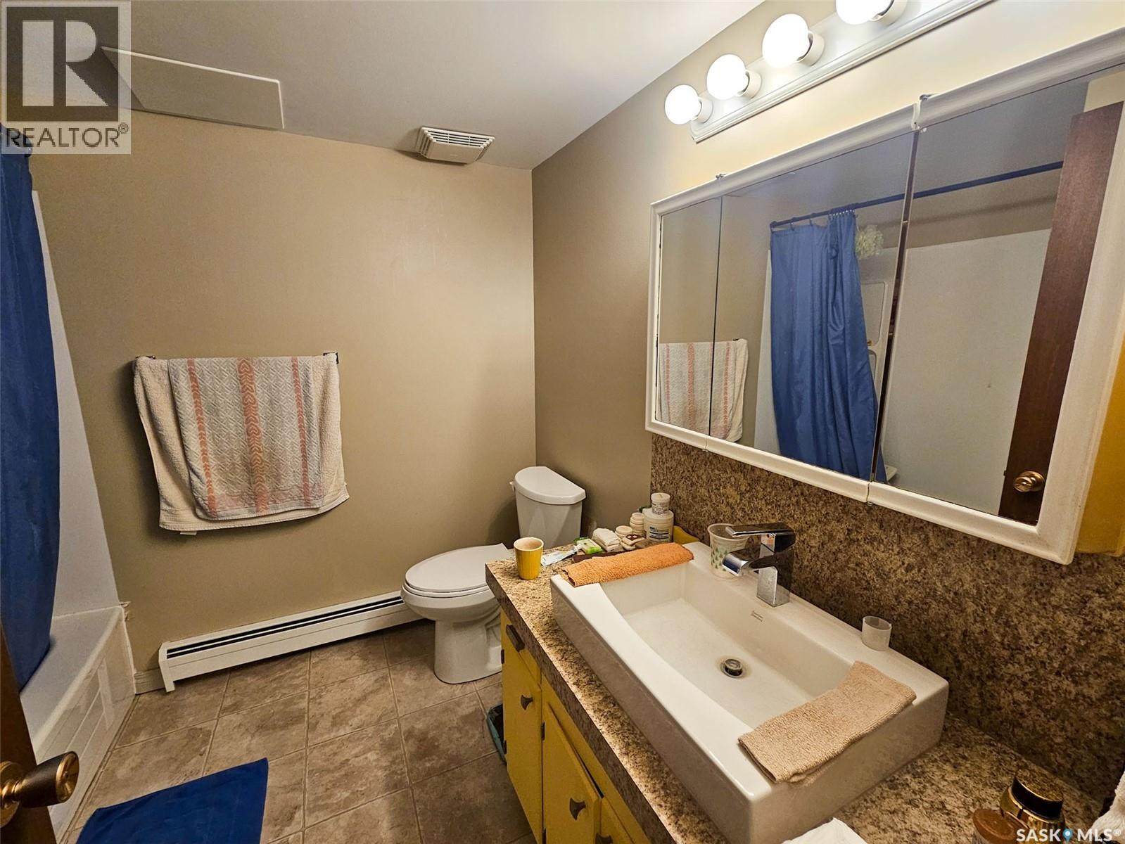7 320 13th AVENUE NE, Swift Current — photo 8