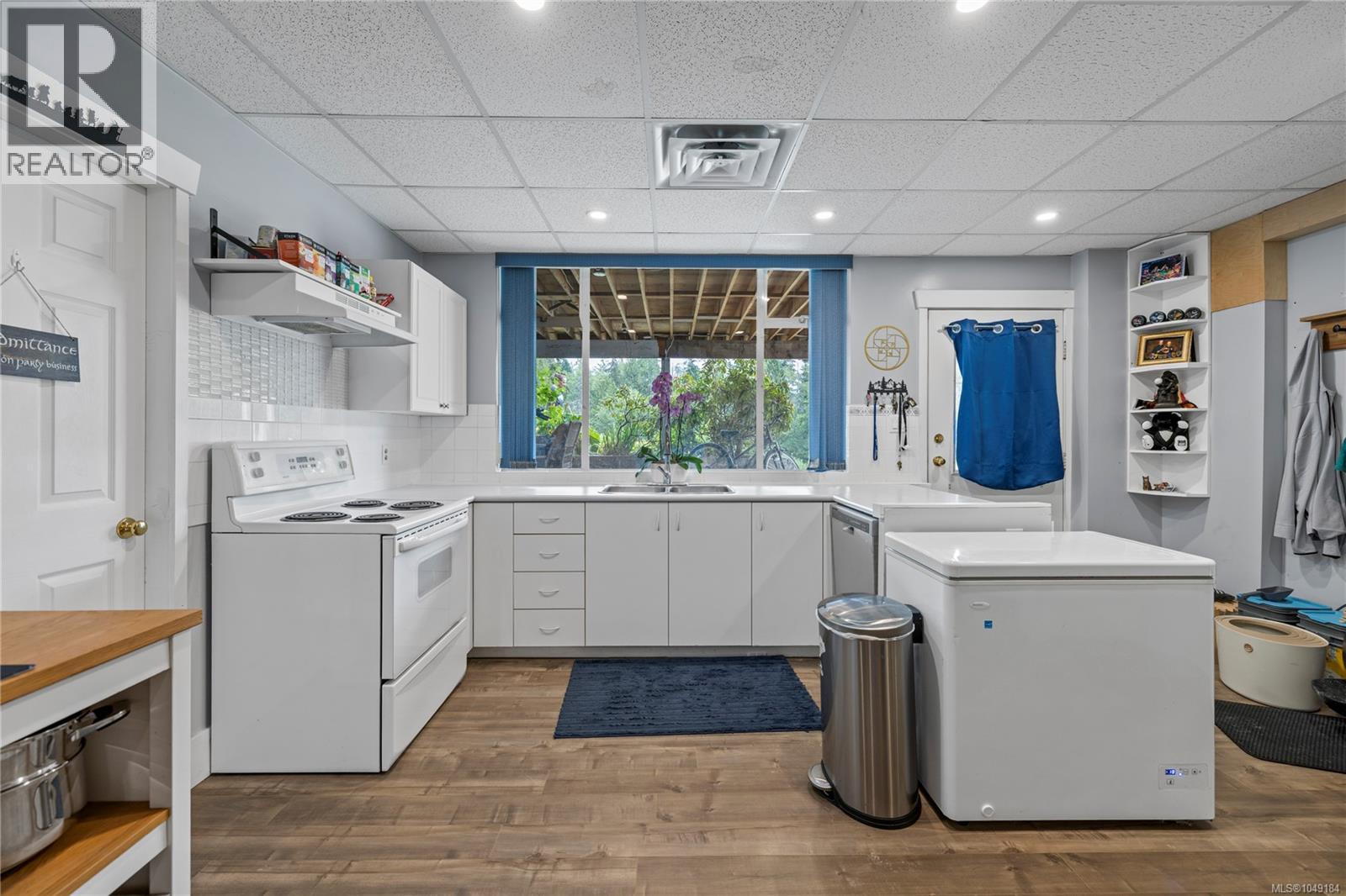 2620 Ross Rd - Image 34