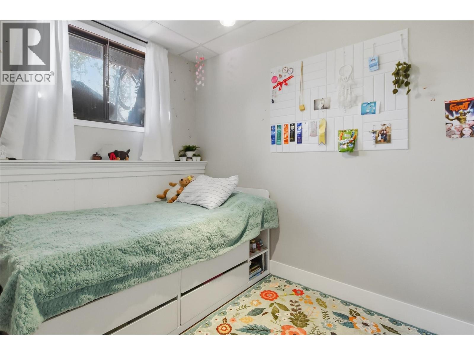 222 GOWAN Drive - Image 29