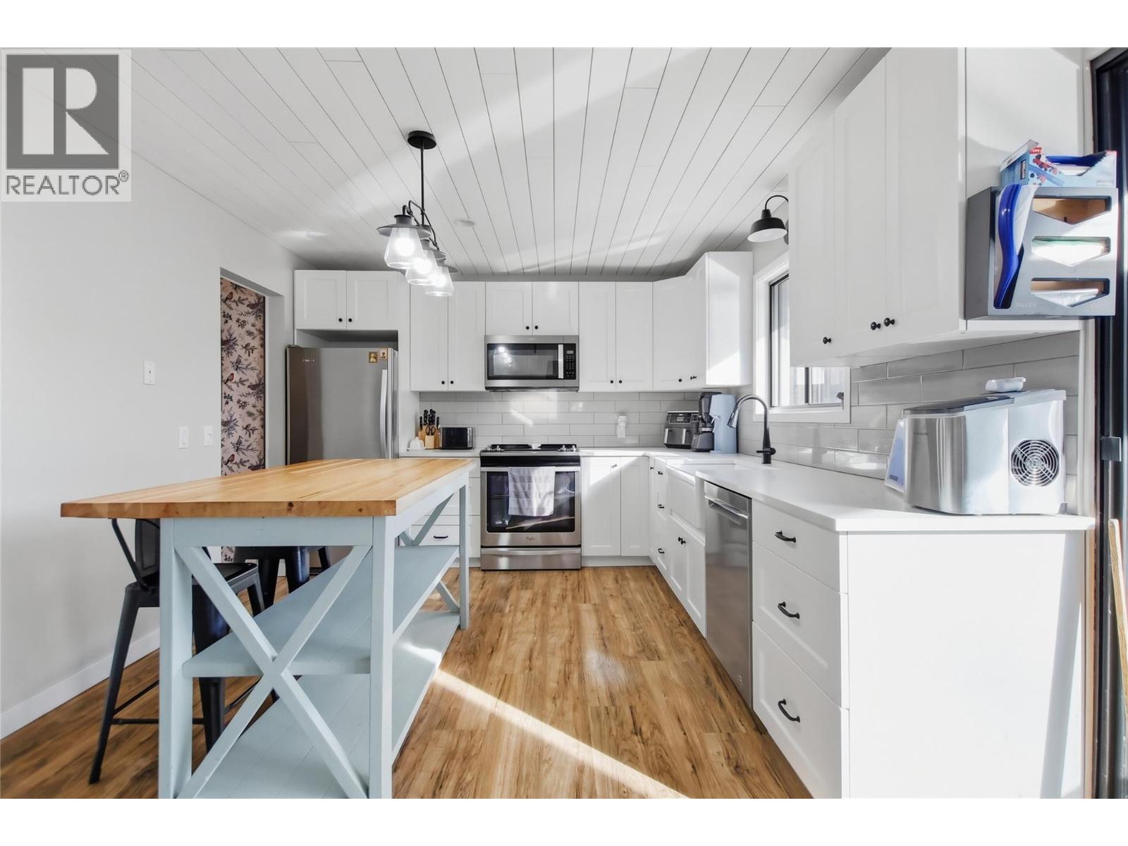 222 GOWAN Drive - Image 10