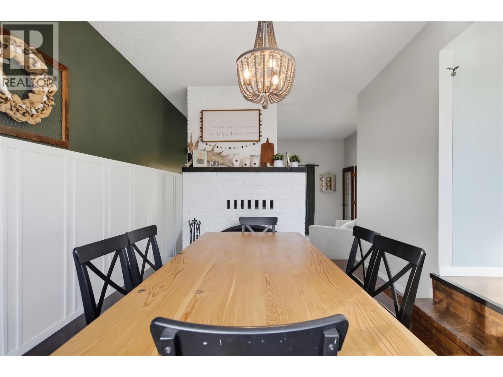 222 GOWAN Drive - 7