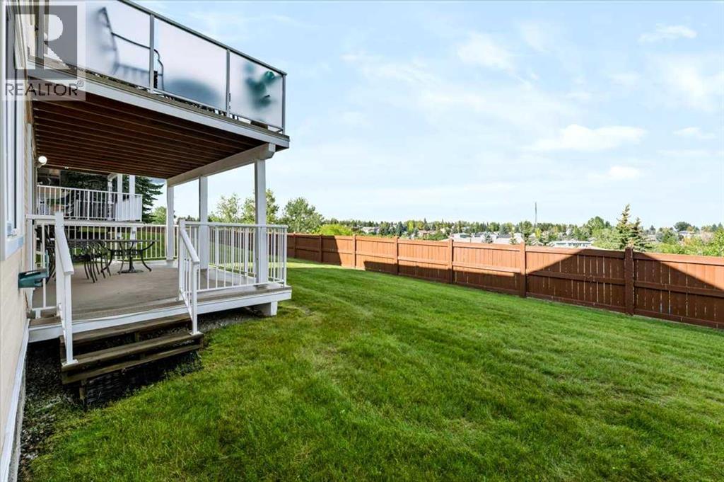 36, 140 Strathaven Circle SW, Calgary — photo 6